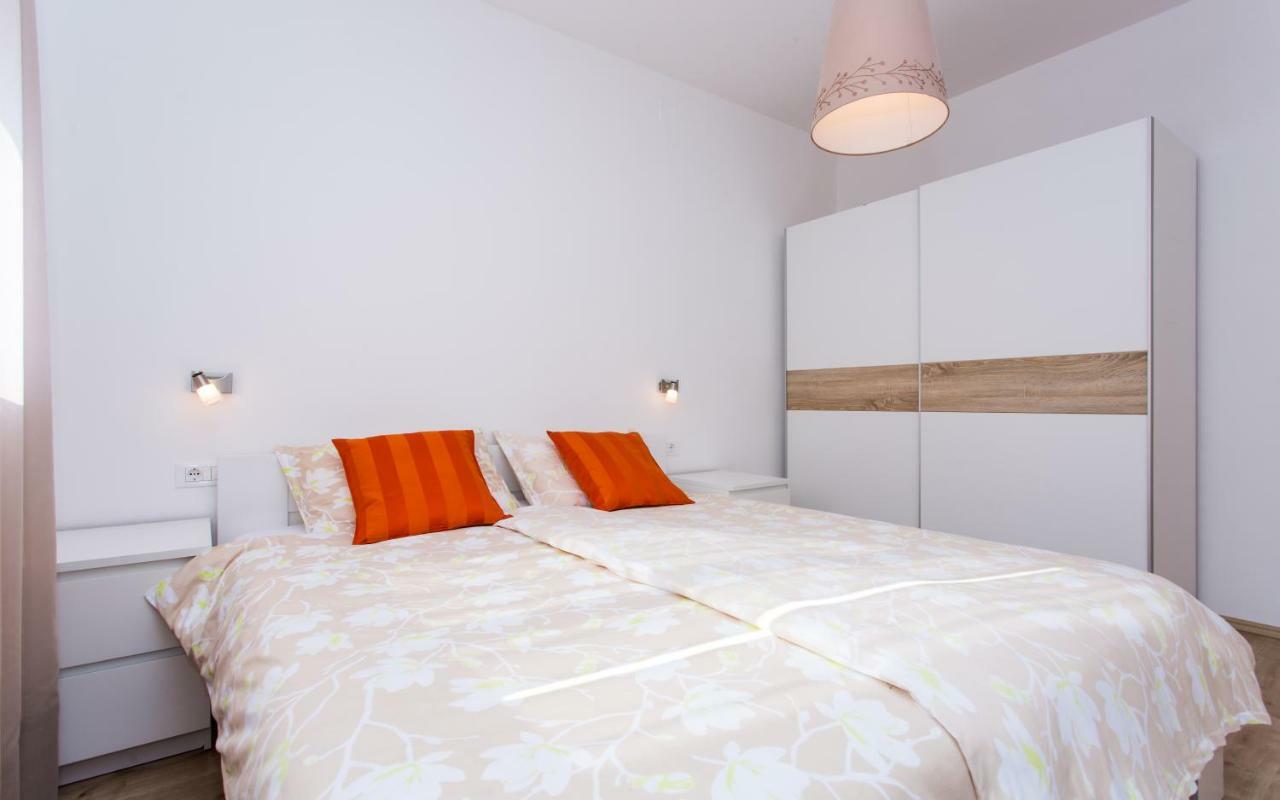 Apartments Matea I Baska  Exterior photo