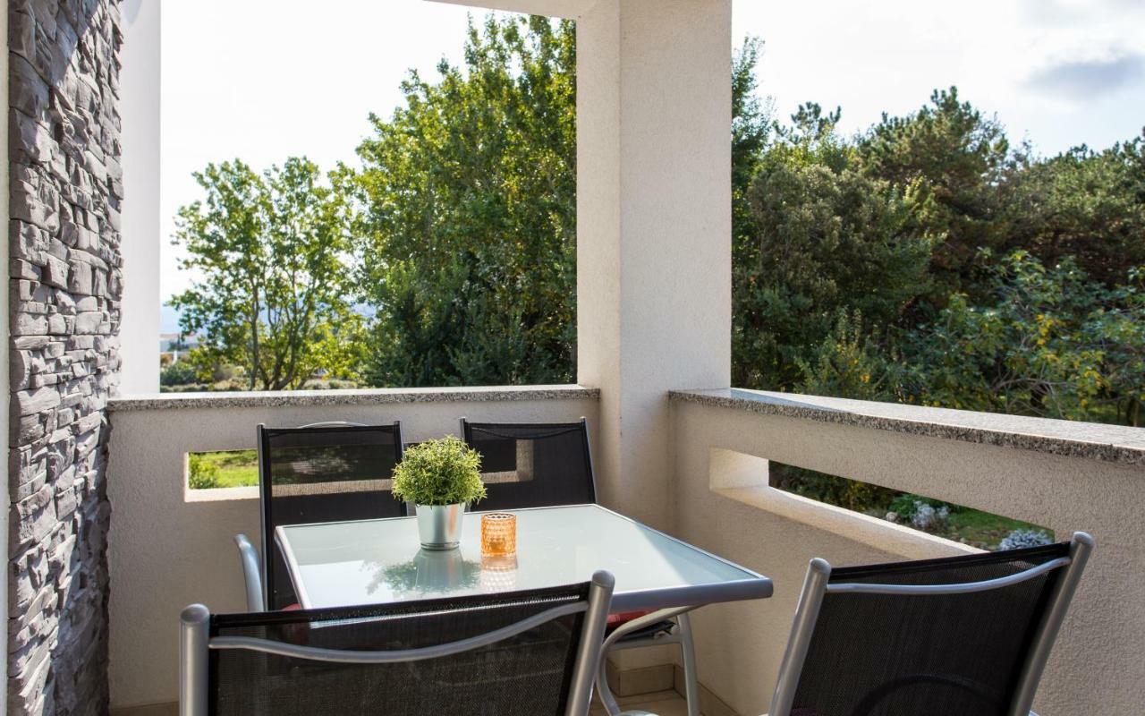 Apartments Matea I Baska  Exterior photo